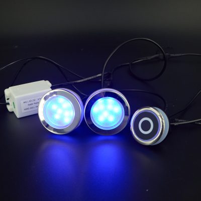 Kompletny zestaw oświetleniowy LED RGB  2 x 1,5W z przyciskiem dotykowym BCL-02.2